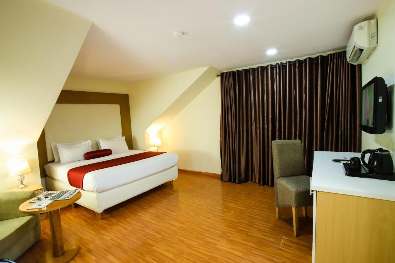 Chateux De Atlantique Hotel Aliayabiagba Dış mekan fotoğraf