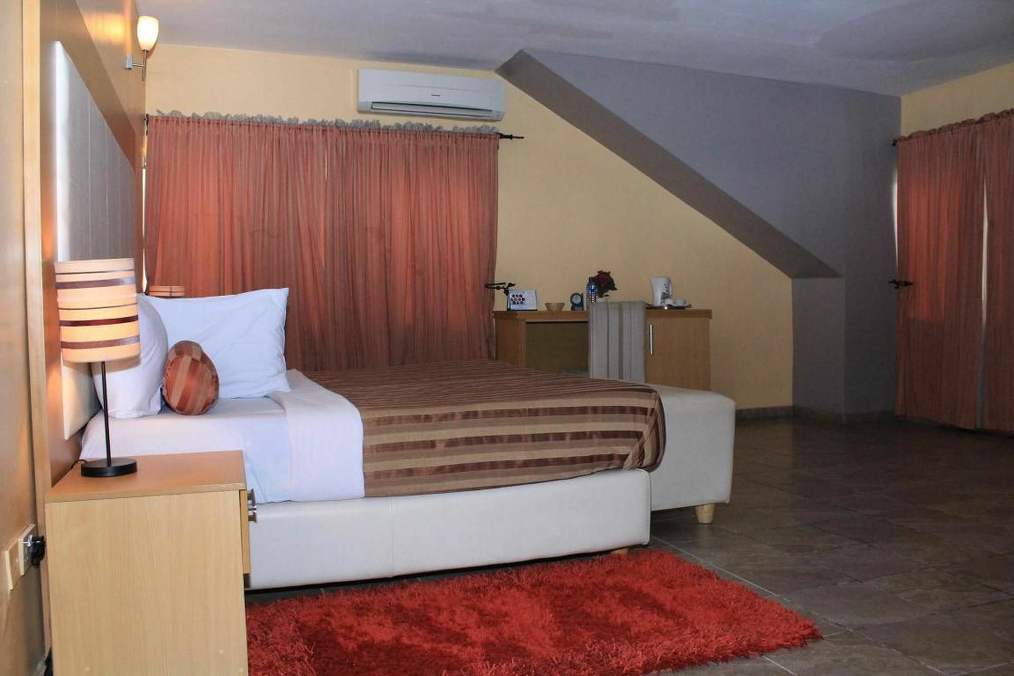 Chateux De Atlantique Hotel Aliayabiagba Dış mekan fotoğraf